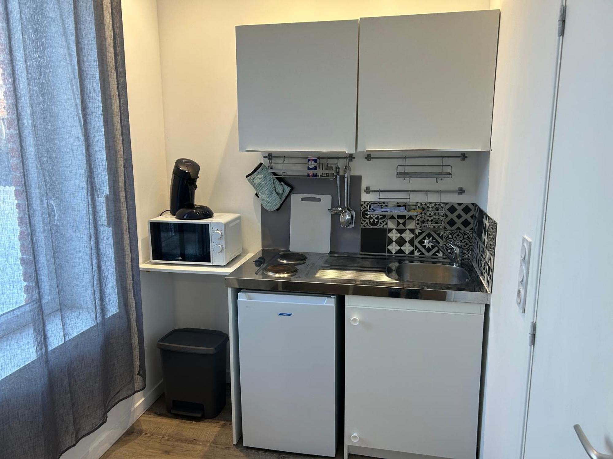 Superbe Studio Meuble Avec Parking Maubeuge Dış mekan fotoğraf
